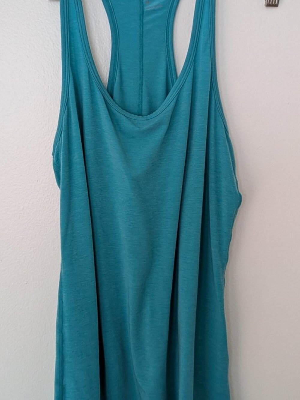 GapFit Breathe Racerback Tank Top Teal Size M